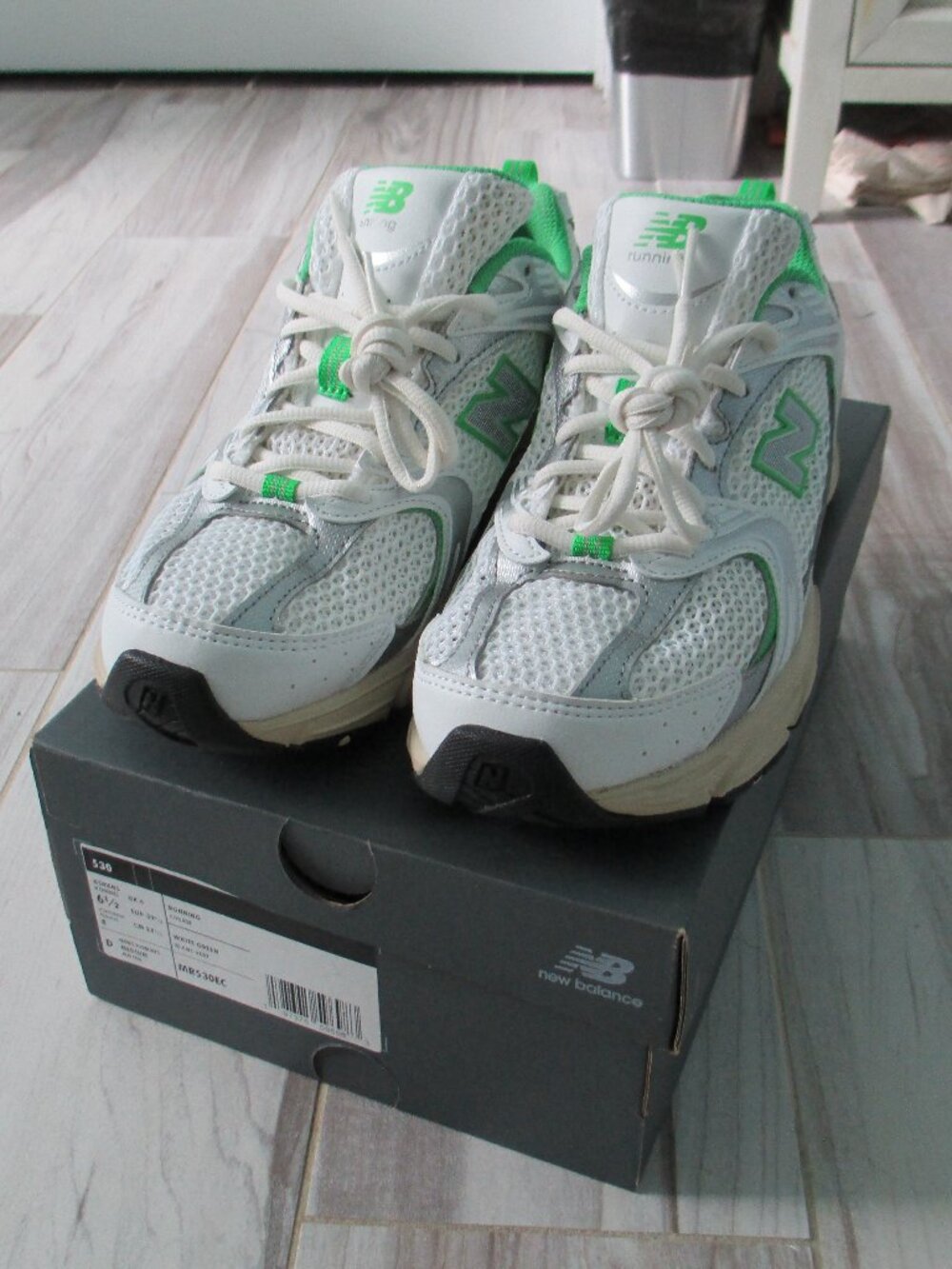 New Balance 530 in White and Green